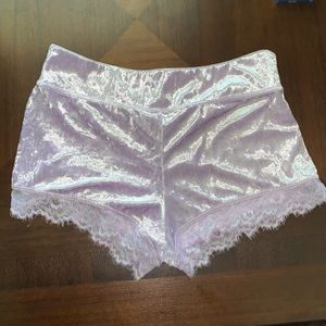 Velvet sleep shorts